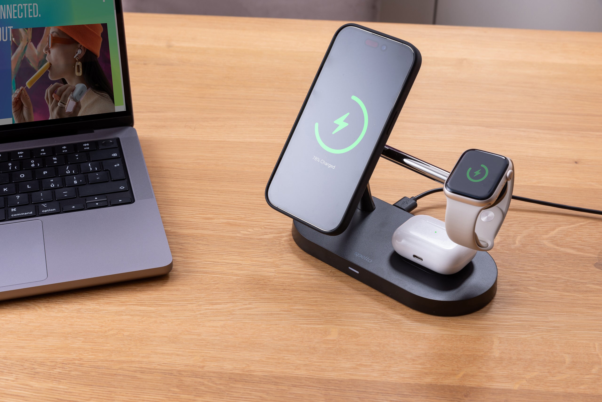 Spello 3-in-1 Magnetic Wireless Charging Stand mit MagSafe